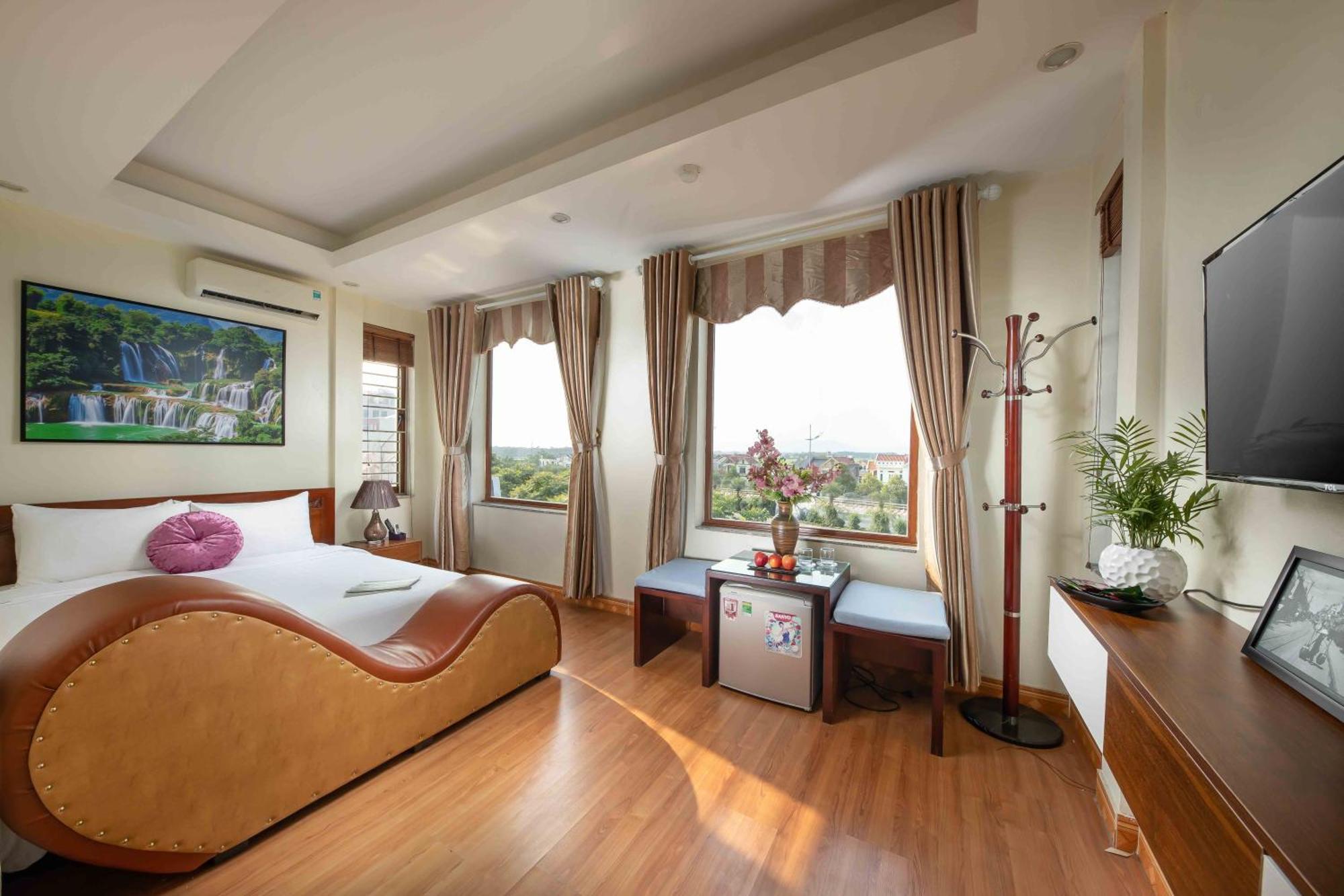 Viet Village Airport Hotel & Restaurants ハノイ市 エクステリア 写真