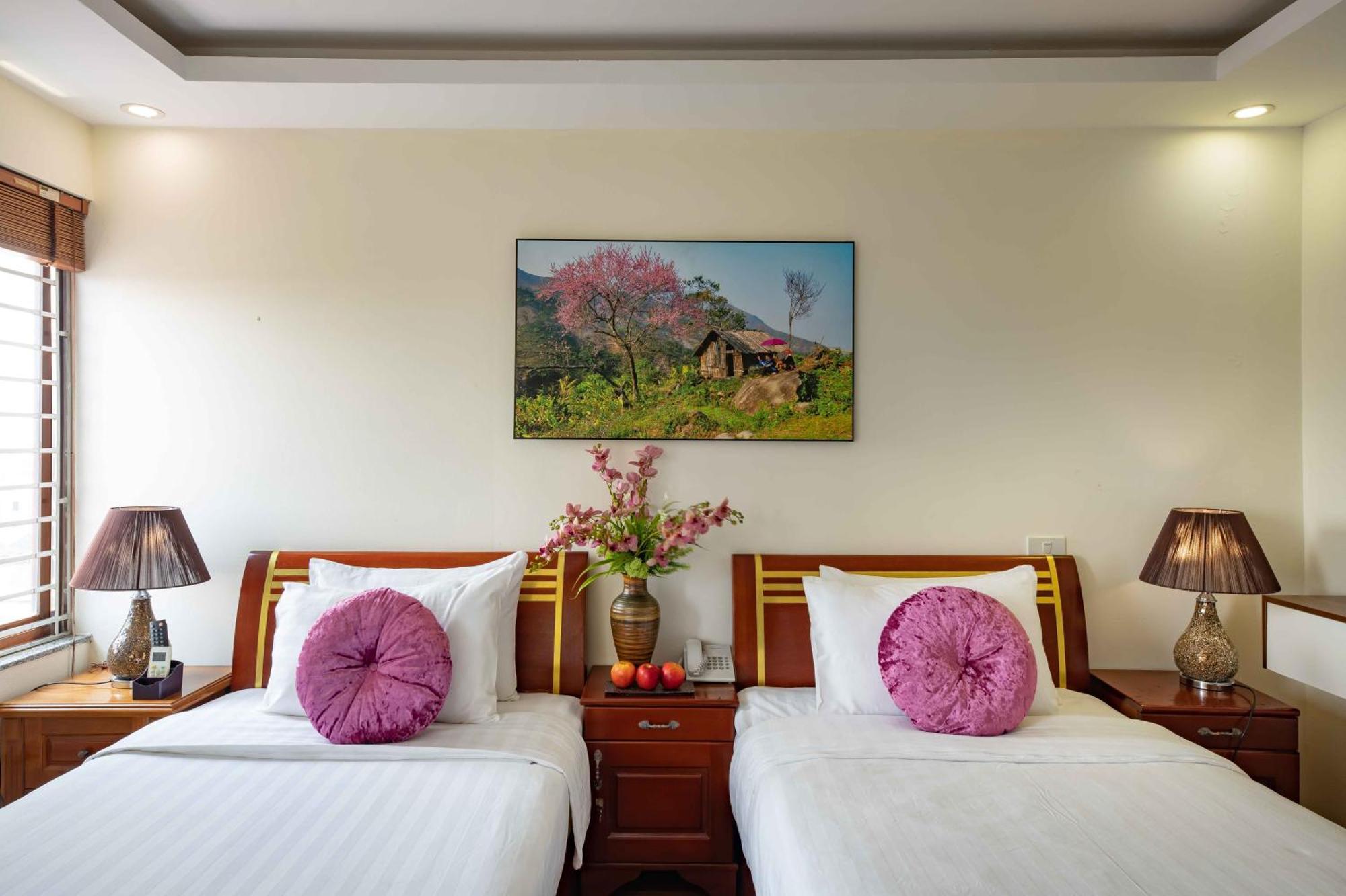 Viet Village Airport Hotel & Restaurants ハノイ市 エクステリア 写真