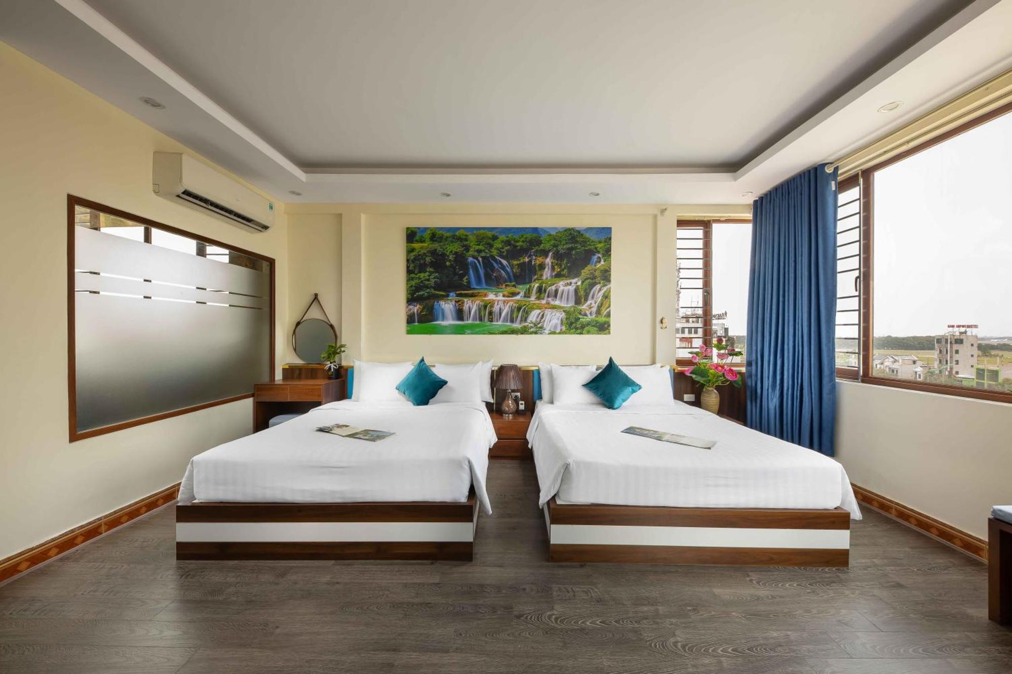 Viet Village Airport Hotel & Restaurants ハノイ市 エクステリア 写真