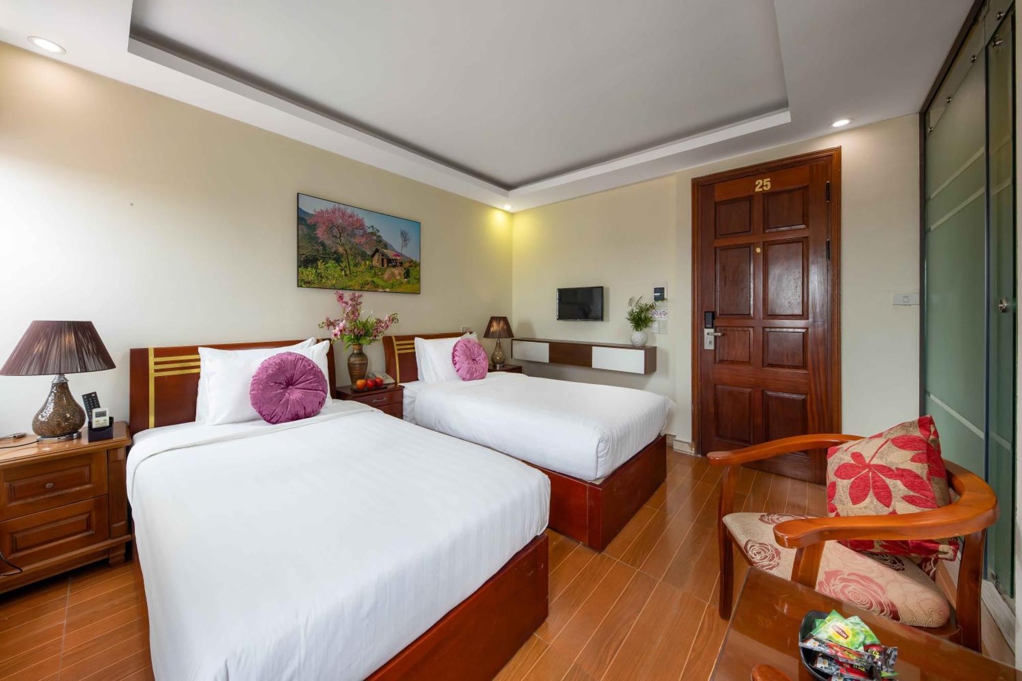 Viet Village Airport Hotel & Restaurants ハノイ市 エクステリア 写真